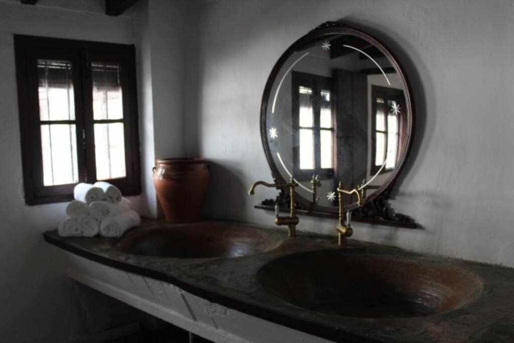Casa Palacio Del Siglo XVIII En Centro Sevilla Buitenkant foto